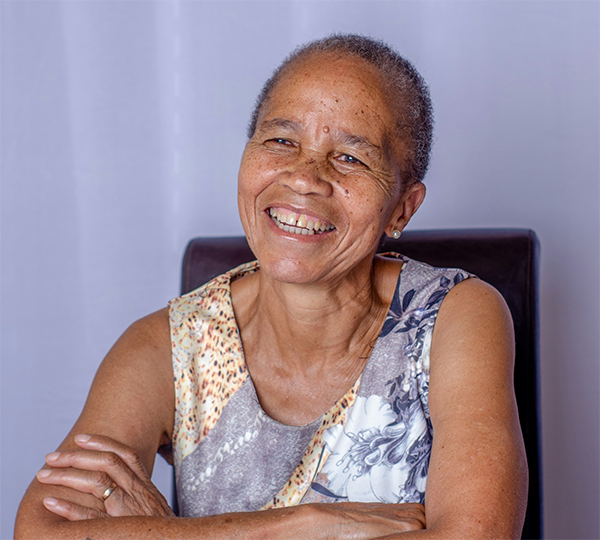 photo of an elderly lady smiling